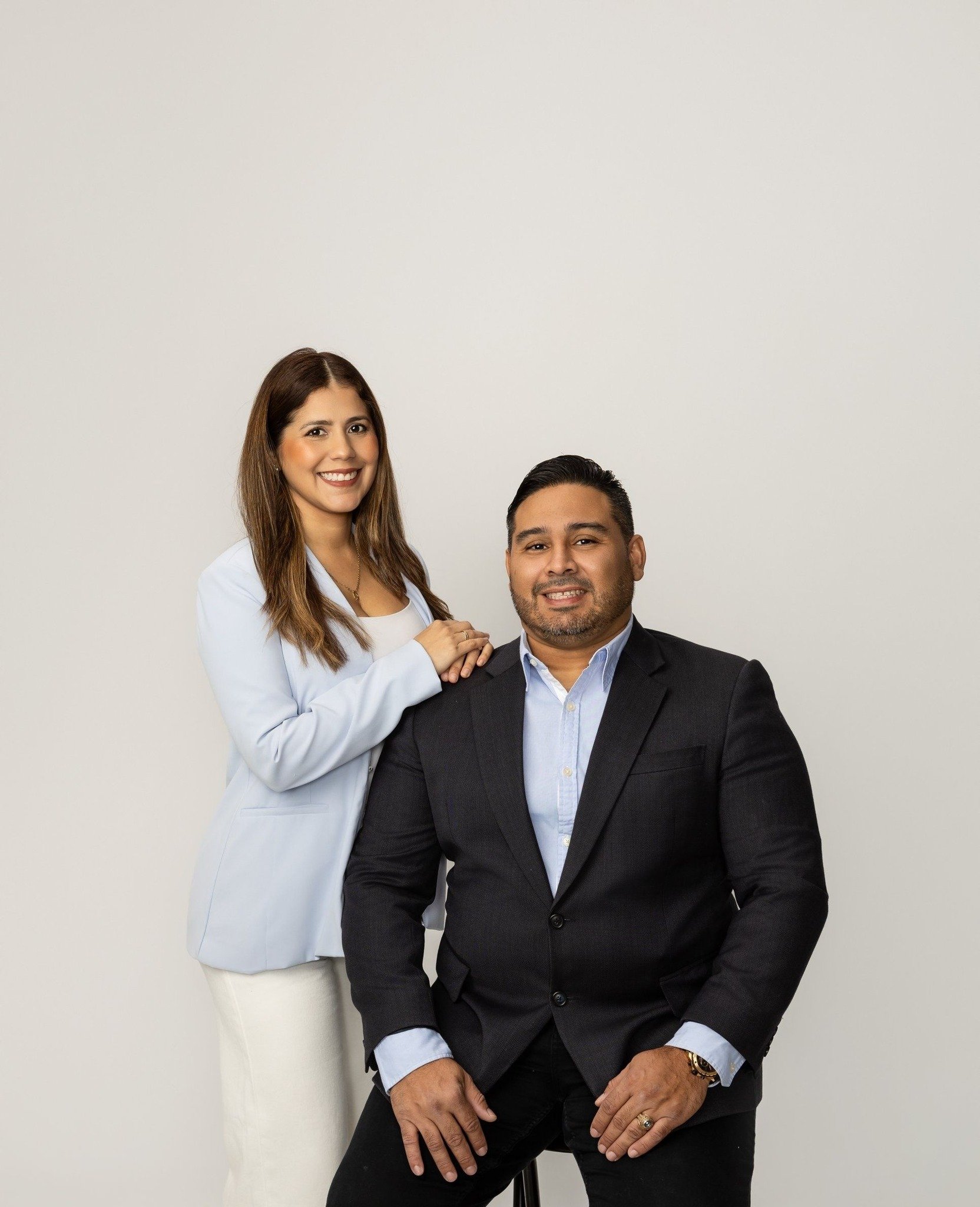 Diana y Andersson - Fundadores de D.A. Special Services LLC